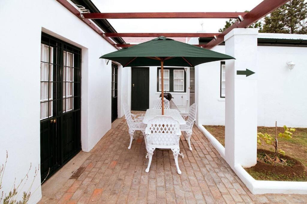 De Kothuize 7 Apartamento Graaff-Reinet Exterior foto
