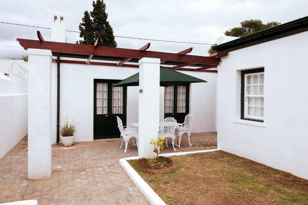 De Kothuize 7 Apartamento Graaff-Reinet Exterior foto