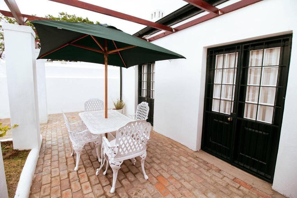 De Kothuize 7 Apartamento Graaff-Reinet Exterior foto